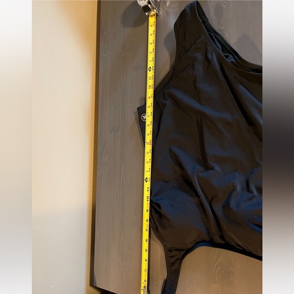 Hurley Ribbed One Piece Swimsuit NEW - Picture 12 of 12